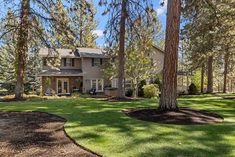 1235 NW Elliot Court Bend OR 97703