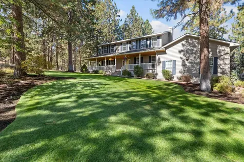 1235 NW Elliot Court Bend OR 97703