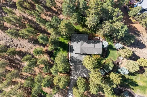 1235 NW Elliot Court Bend OR 97703
