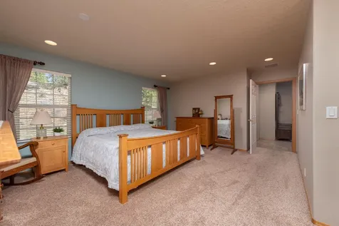 60230 Woodside Loop Bend OR 97702
