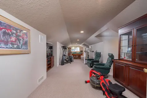 60230 Woodside Loop Bend OR 97702