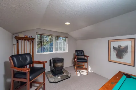60230 Woodside Loop Bend OR 97702
