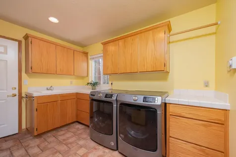60230 Woodside Loop Bend OR 97702