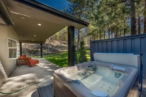 60230 Woodside Loop Bend OR 97702
