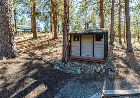 60230 Woodside Loop Bend OR 97702