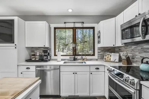 16028 Dick Road La Pine OR 97739