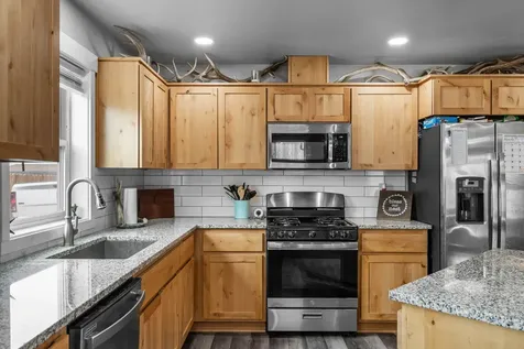 693 NE Begonia Street Madras OR 97741