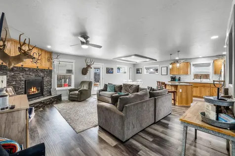 693 NE Begonia Street Madras OR 97741