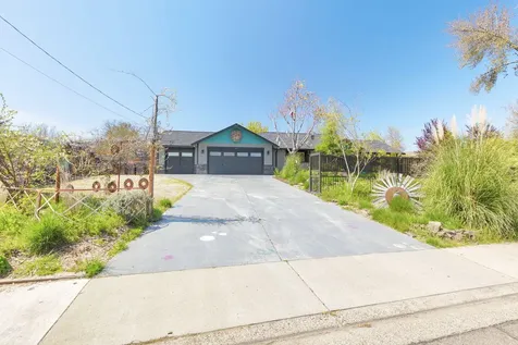 154 Glenn Way Central Point OR 97502