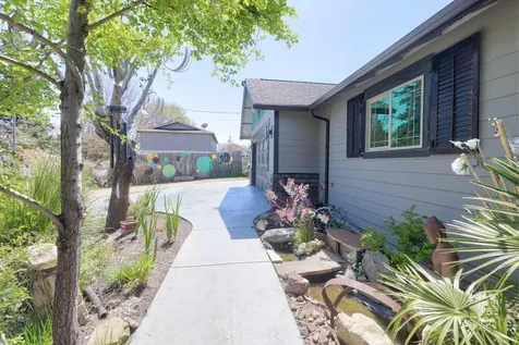 154 Glenn Way Central Point OR 97502