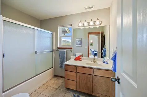 830 Amerman Drive Phoenix OR 97535
