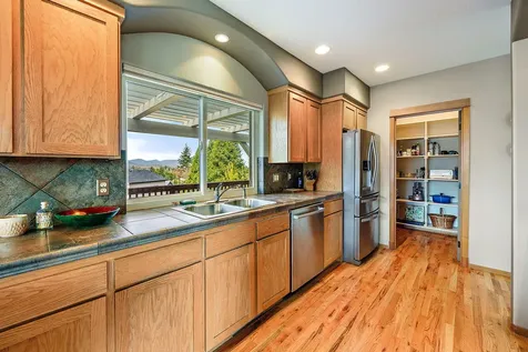 830 Amerman Drive Phoenix OR 97535