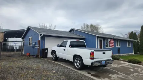 2406 SW Glacier Avenue Redmond OR 97756