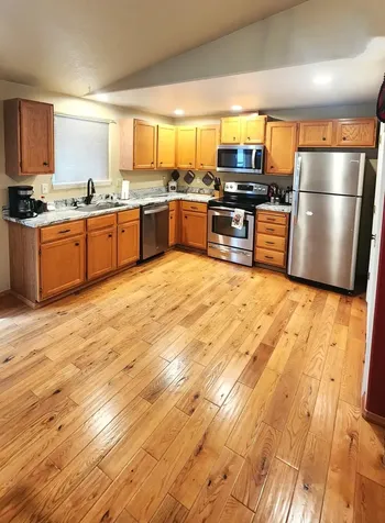 2406 SW Glacier Avenue Redmond OR 97756