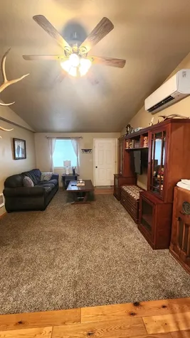 2406 SW Glacier Avenue Redmond OR 97756