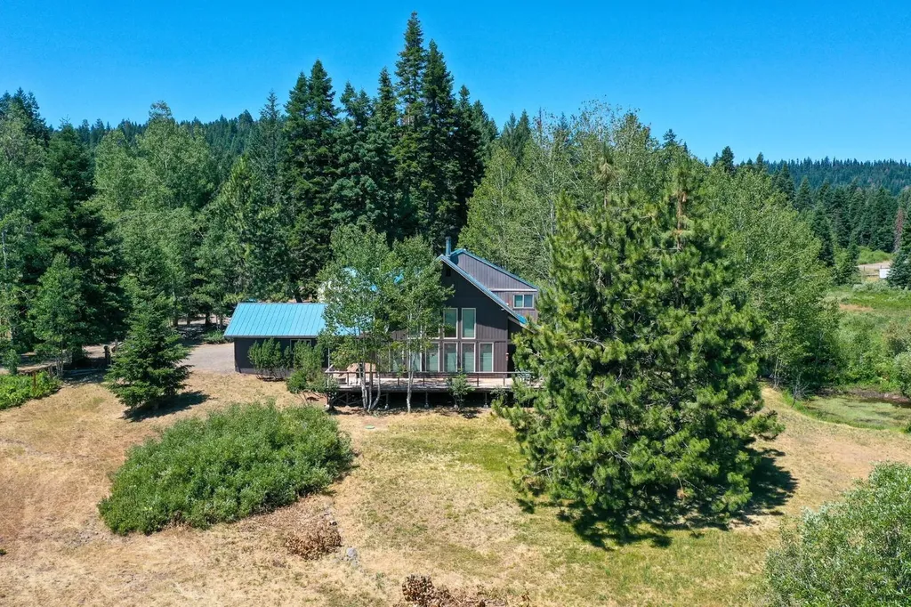 7540 Hyatt Prairie Road Ashland OR 97520