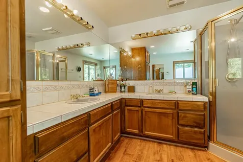 7540 Hyatt Prairie Road Ashland OR 97520