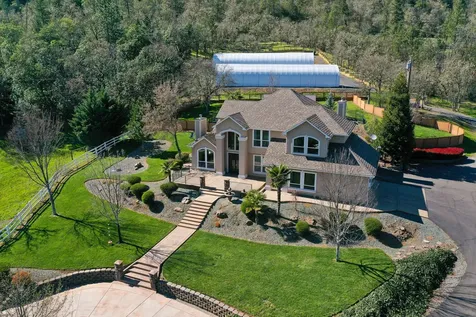 1776 Birdseye Creek Road Gold Hill OR 97525