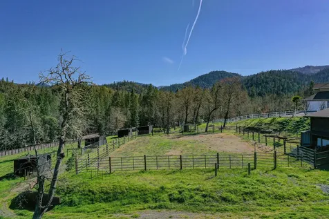 1776 Birdseye Creek Road Gold Hill OR 97525