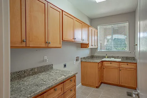 1776 Birdseye Creek Road Gold Hill OR 97525