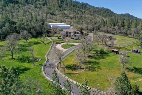 1776 Birdseye Creek Road Gold Hill OR 97525