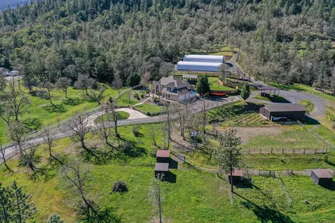 1776 Birdseye Creek Road Gold Hill OR 97525