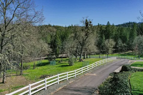 1776 Birdseye Creek Road Gold Hill OR 97525