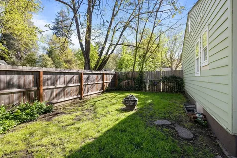136 Willamette Avenue Medford OR 97504