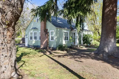 136 Willamette Avenue Medford OR 97504