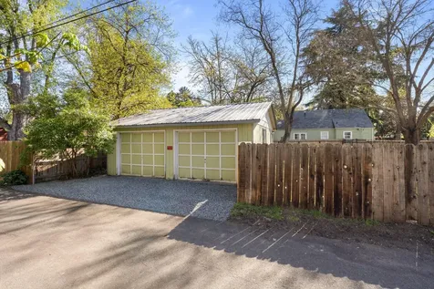 136 Willamette Avenue Medford OR 97504
