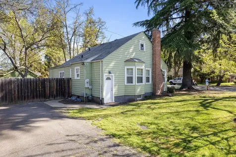 136 Willamette Avenue Medford OR 97504
