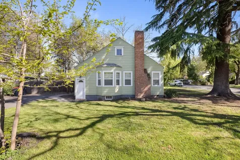 136 Willamette Avenue Medford OR 97504
