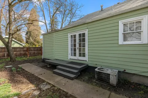 136 Willamette Avenue Medford OR 97504