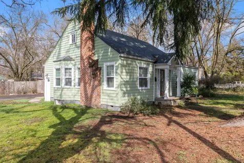 136 Willamette Avenue Medford OR 97504