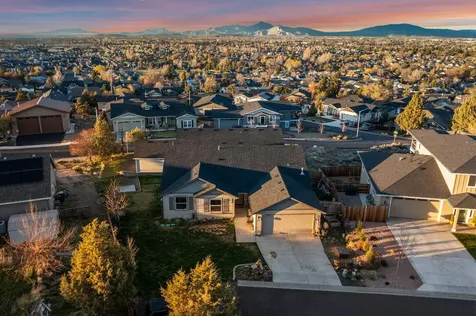 3535 SW Grandview Court Redmond OR 97756