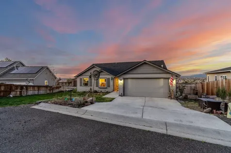3535 SW Grandview Court Redmond OR 97756