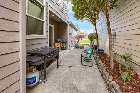 514 Griffin Oaks Drive Central Point OR 97502