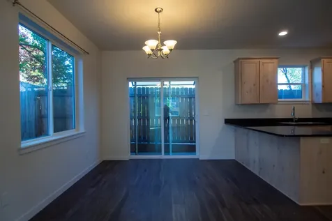 400 Oak Street Phoenix OR 97535