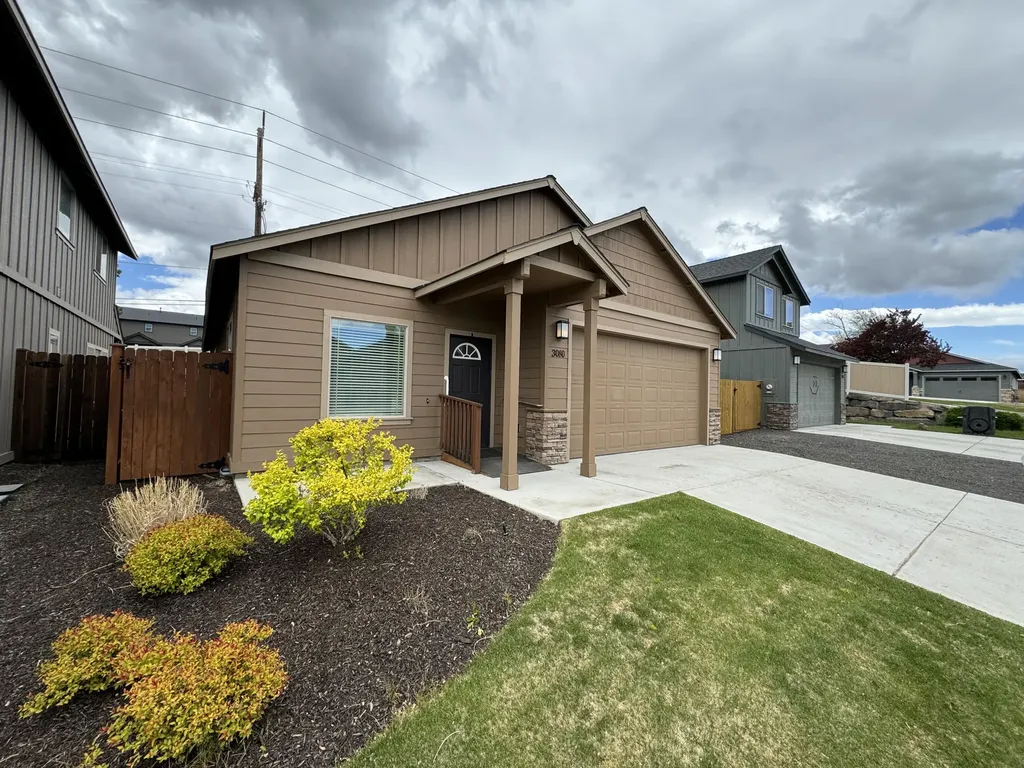 3080 NW Alder Place Redmond OR 97756