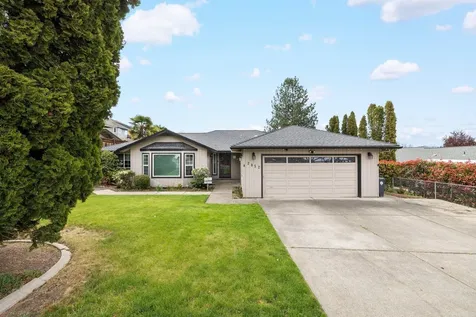 2852 Cedar Links Drive Medford OR 97504