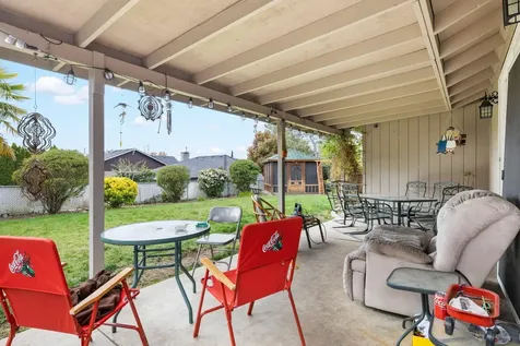 2852 Cedar Links Drive Medford OR 97504