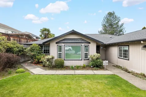 2852 Cedar Links Drive Medford OR 97504