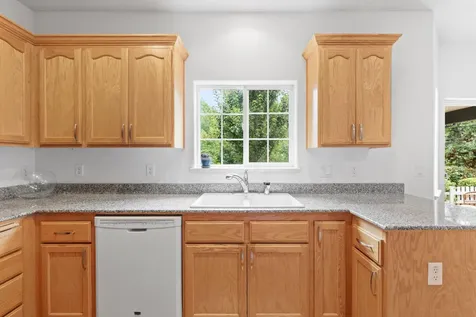 280 Meadow Drive Ashland OR 97520