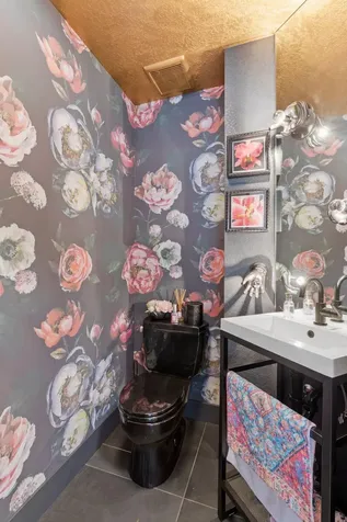 280 Meadow Drive Ashland OR 97520