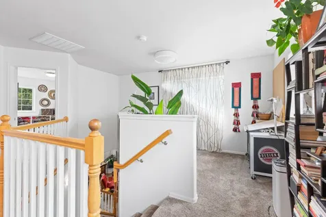 280 Meadow Drive Ashland OR 97520