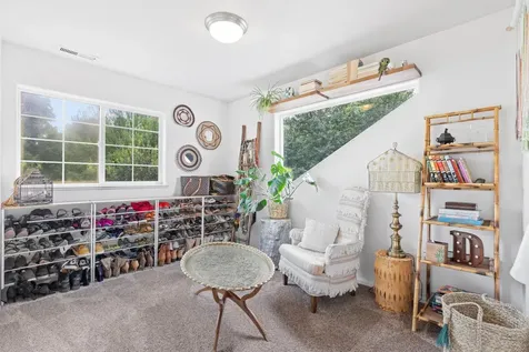 280 Meadow Drive Ashland OR 97520