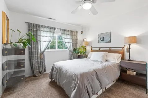 280 Meadow Drive Ashland OR 97520