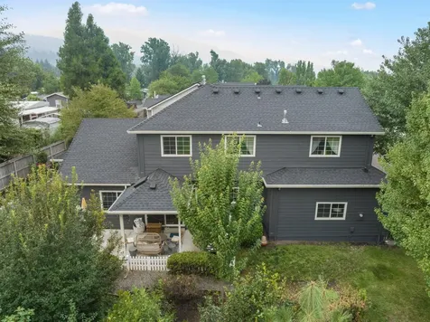 280 Meadow Drive Ashland OR 97520