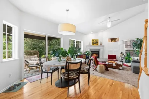 280 Meadow Drive Ashland OR 97520