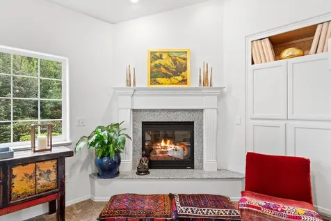280 Meadow Drive Ashland OR 97520